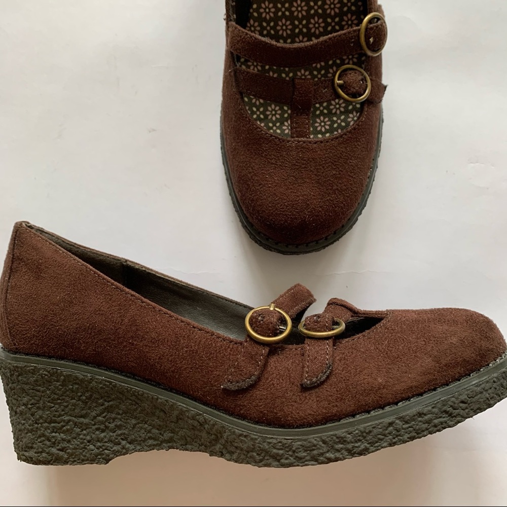 Mia Wedge Shoes Size 1